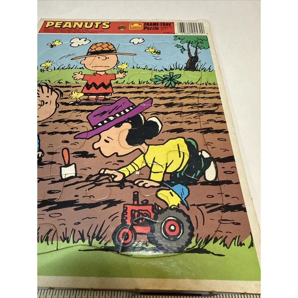 Peanuts Charlie Brown Puzzle Cardboard Frame Tray Vintage